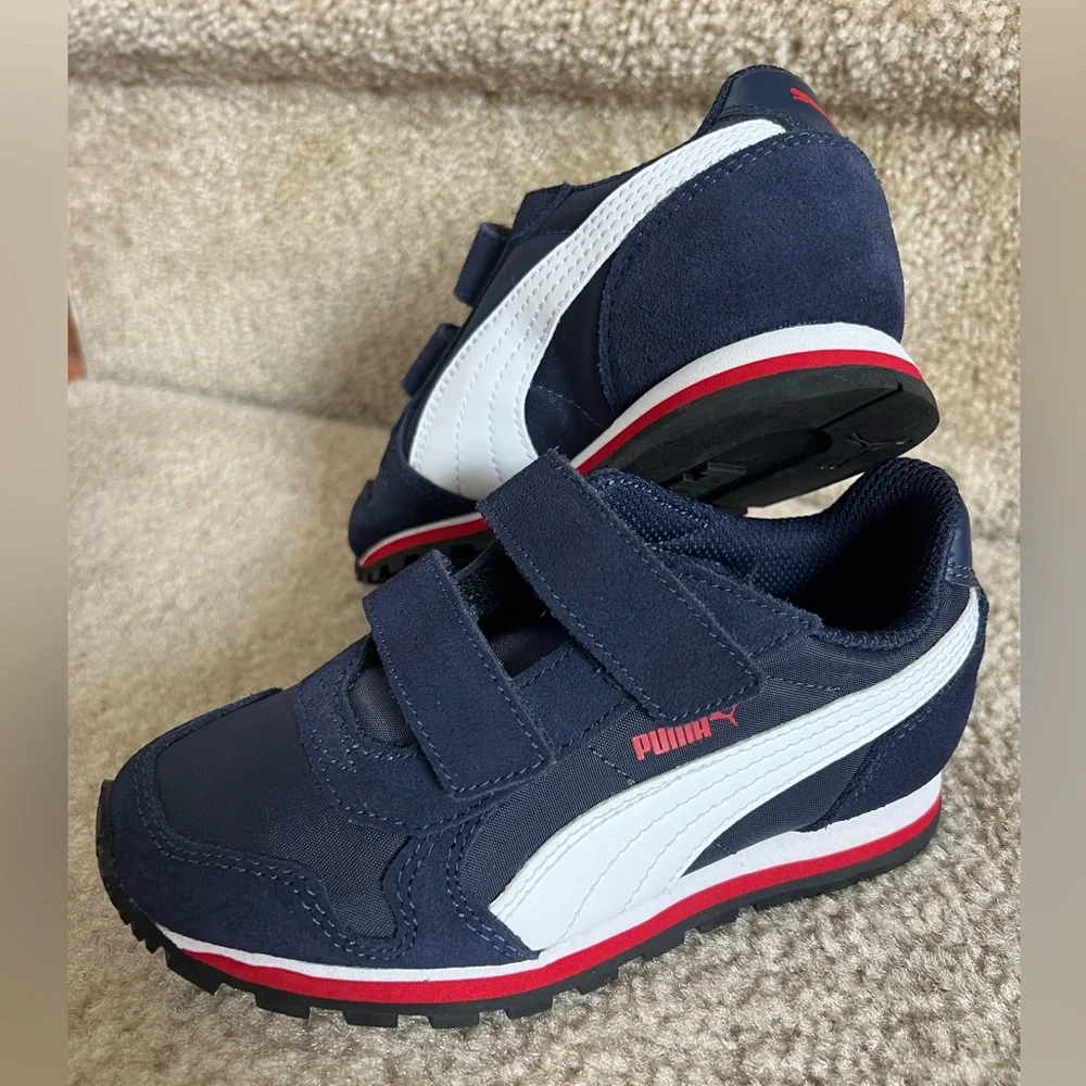 NWOT PUMA ST RUNNER Toddler shoes - Picture 2 of 8